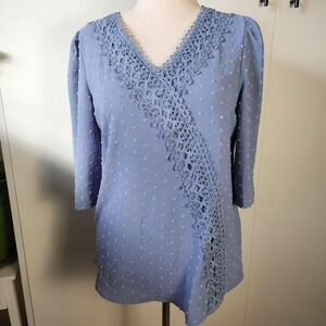 M blue polka dot v-neck Hocosit blouse